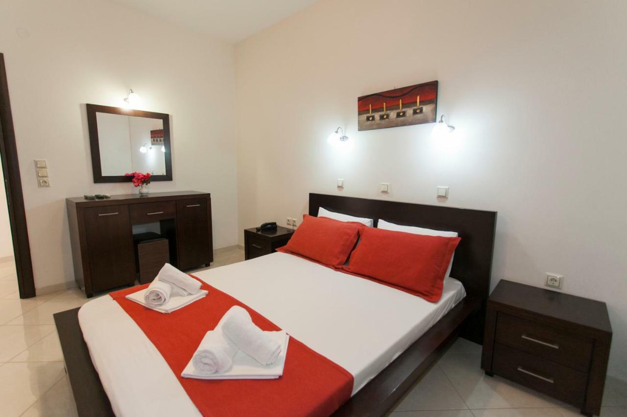 פראליה וראחו Siarbas Hotel מראה חיצוני תמונה