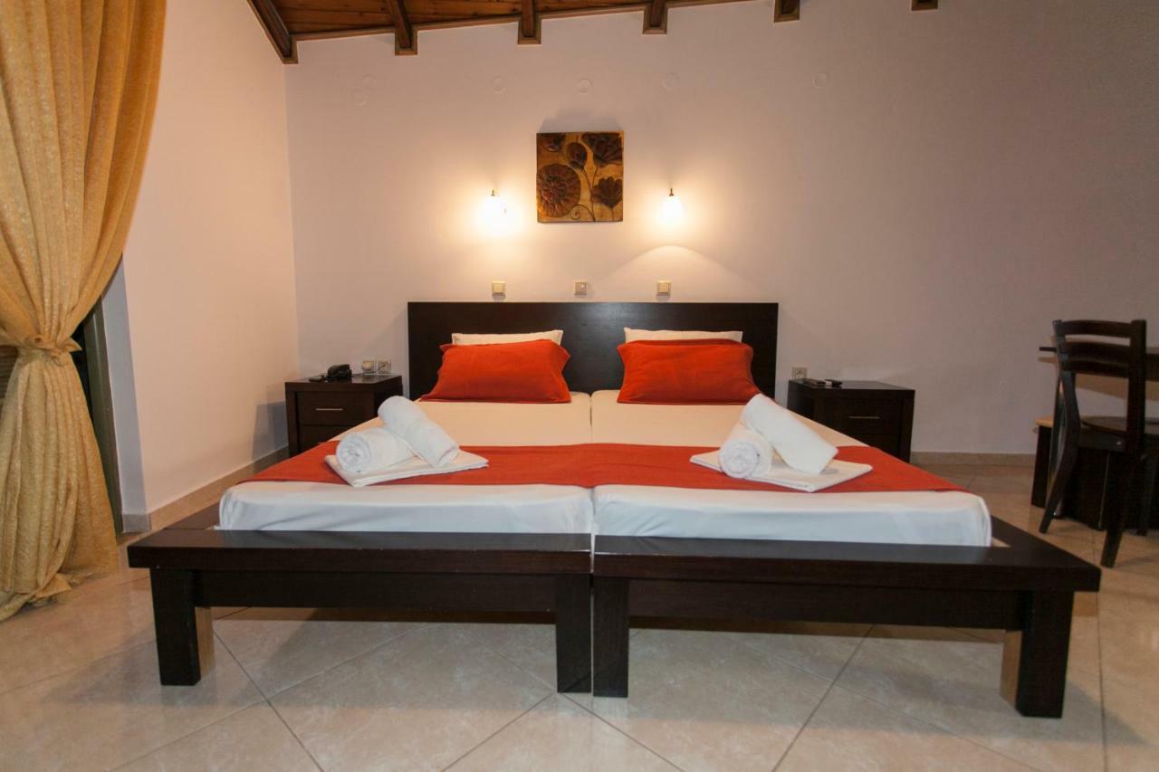 פראליה וראחו Siarbas Hotel מראה חיצוני תמונה