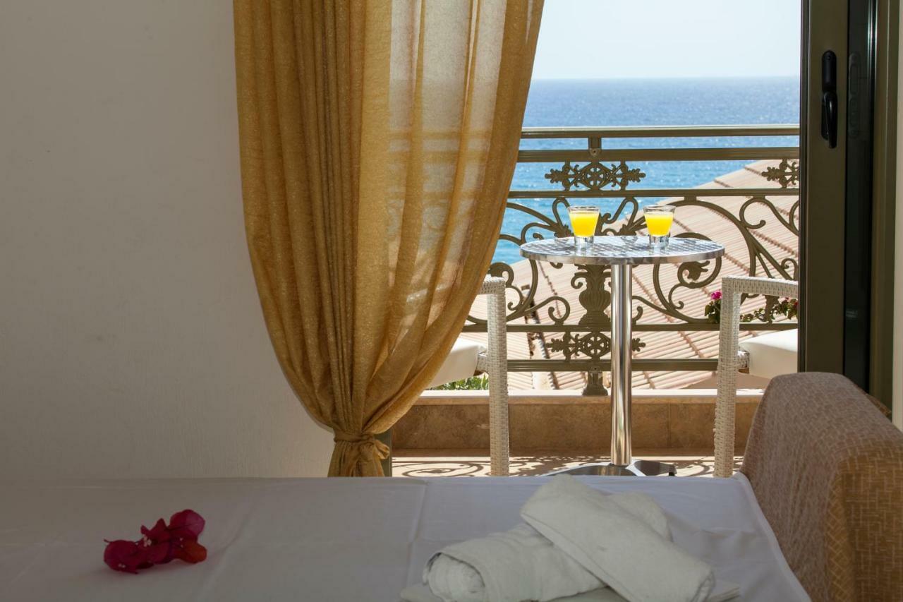 פראליה וראחו Siarbas Hotel מראה חיצוני תמונה